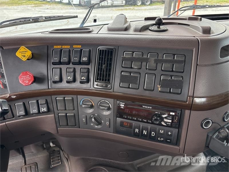 Volvo VAH Autotransportere / Knæklad
