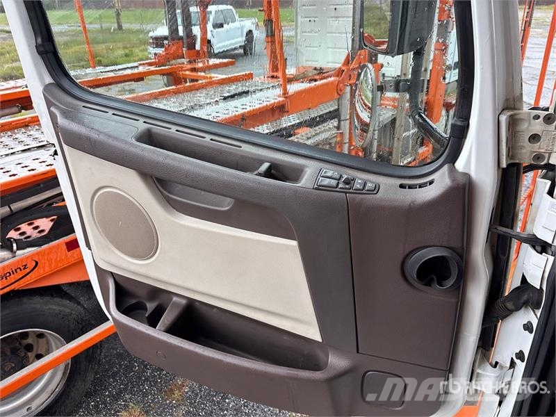 Volvo VAH Autotransportere / Knæklad