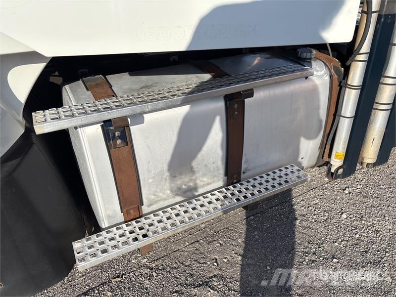 Volvo VAH Autotransportere / Knæklad
