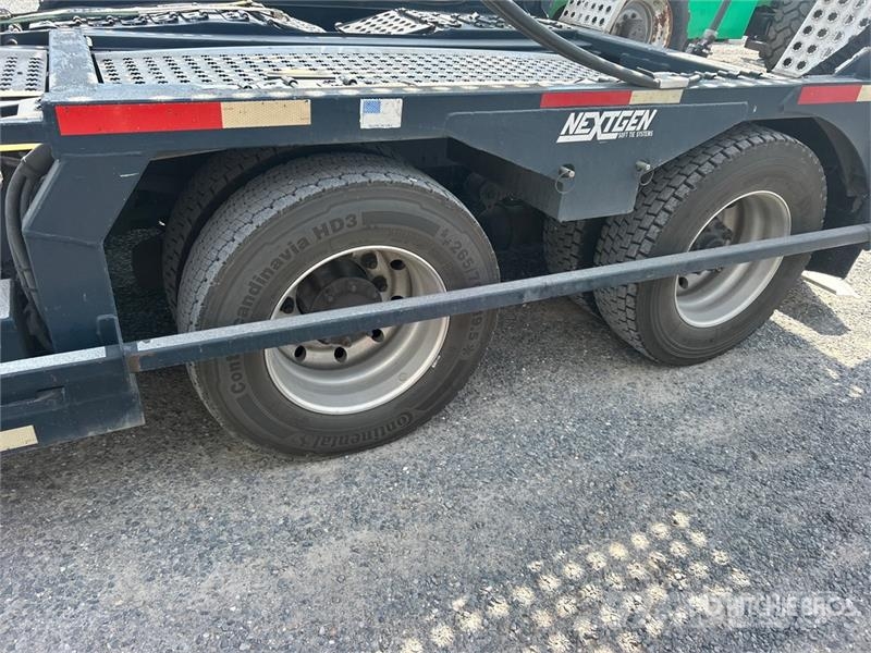 Volvo VAH Camiones portavehículos