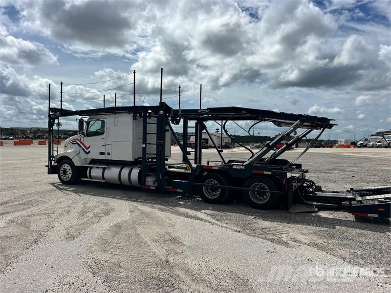 Volvo VAH Nákladní vozy na přepravu automobilů