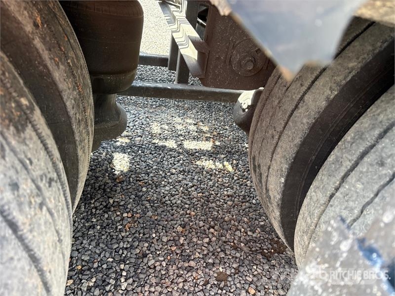 Volvo VAH Автовози
