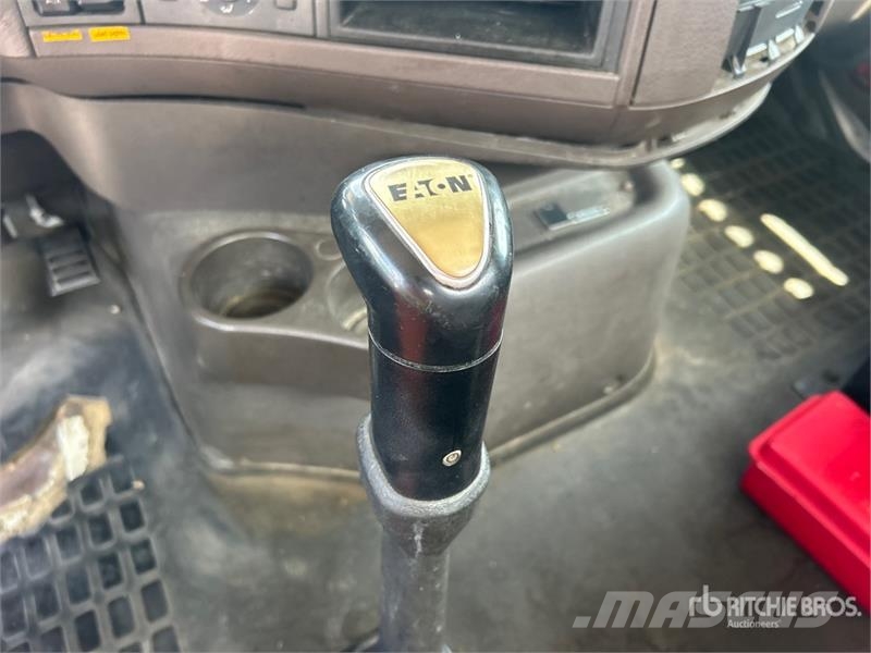 Volvo VAH Camiones portavehículos