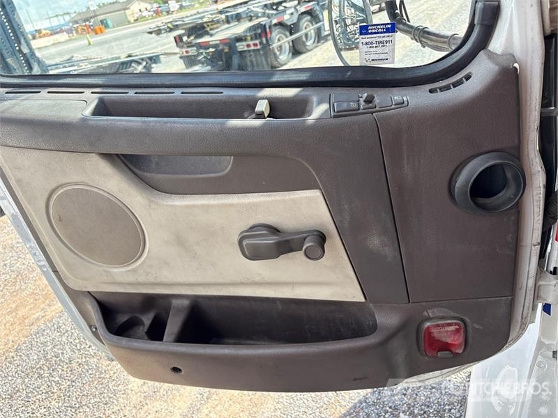 Volvo VAH Автовози

