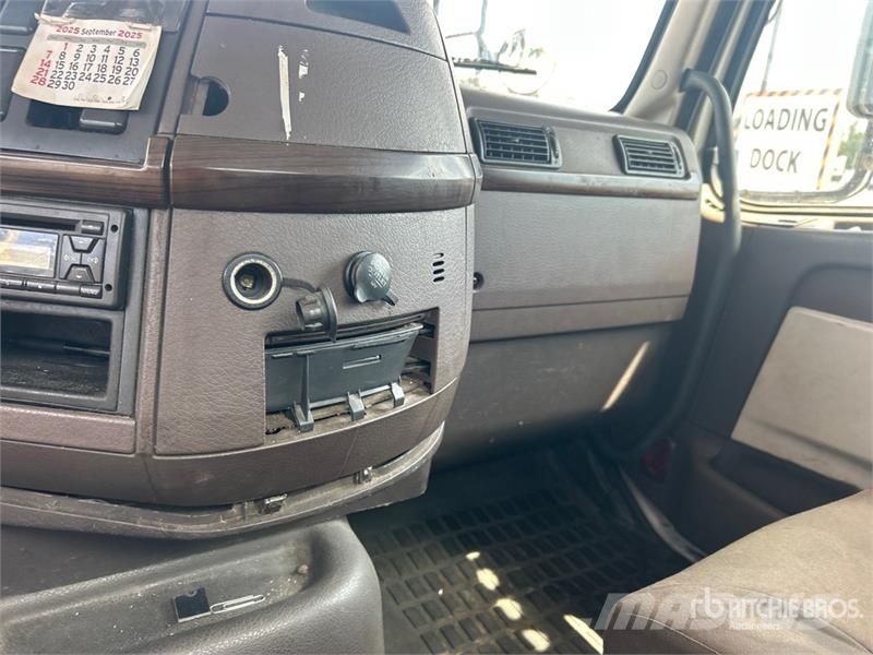 Volvo VAH Camiones portavehículos
