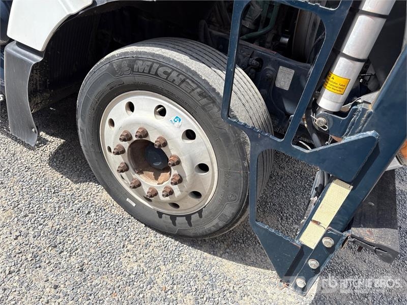 Volvo VAH Автовози
