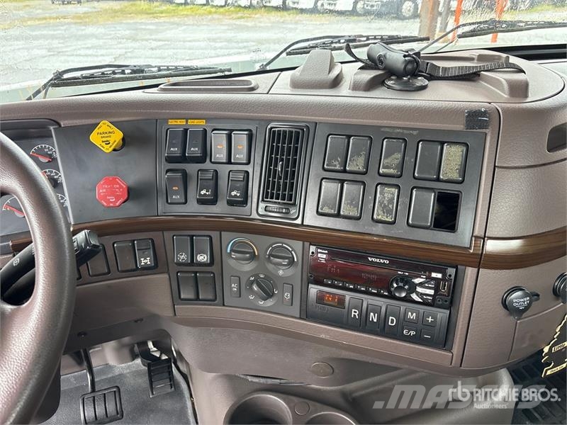 Volvo VAH Autotransportere / Knæklad