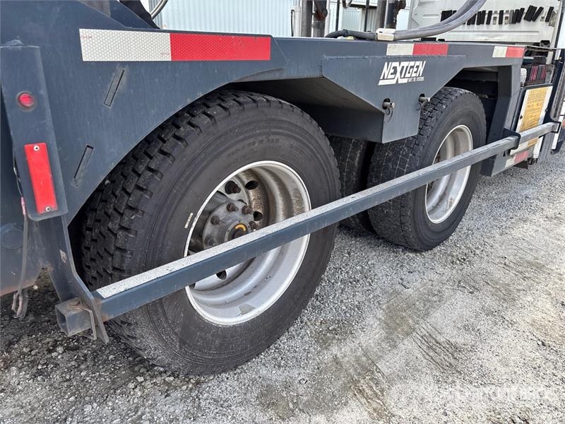Volvo VAH Autotransporteri