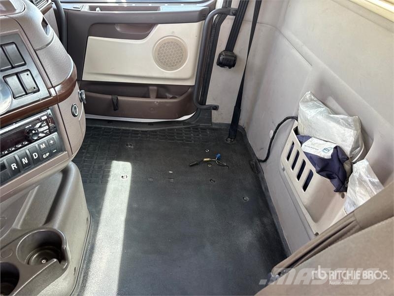 Volvo VAH Autotransportere / Knæklad