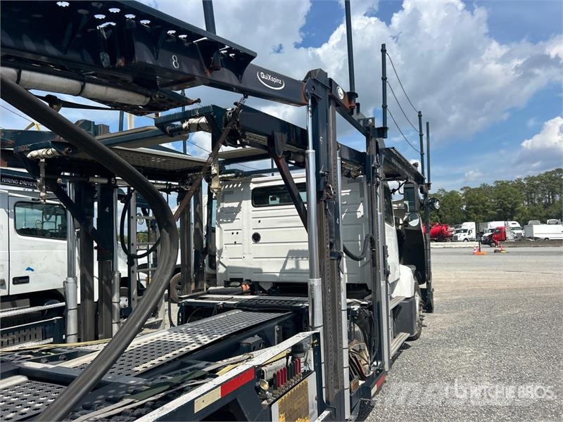 Volvo VAH Camiones portavehículos
