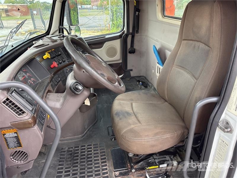 Volvo VAH Autotransportere / Knæklad