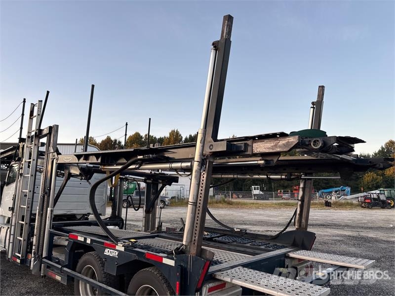 Volvo VAH Autotransportere / Knæklad