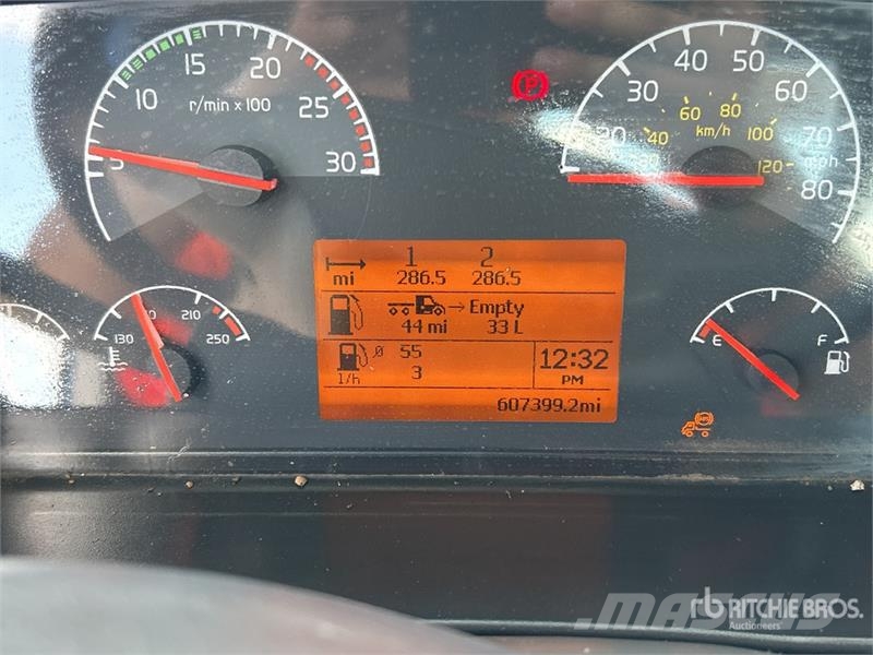 Volvo VHD Kabine i unutrašnjost