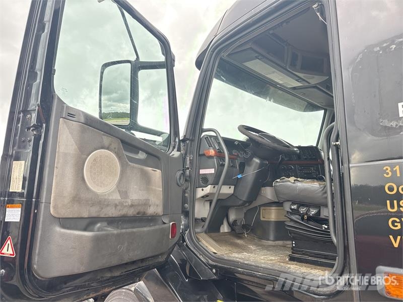 Volvo VN Tractor Units