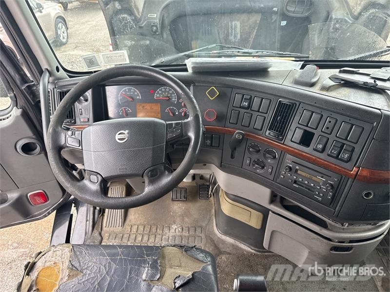 Volvo VN Tractor Units