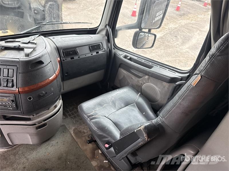 Volvo VN Tractor Units