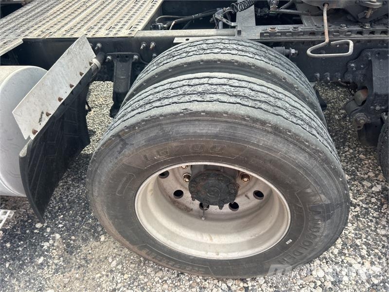 Volvo VNL Vilcēji