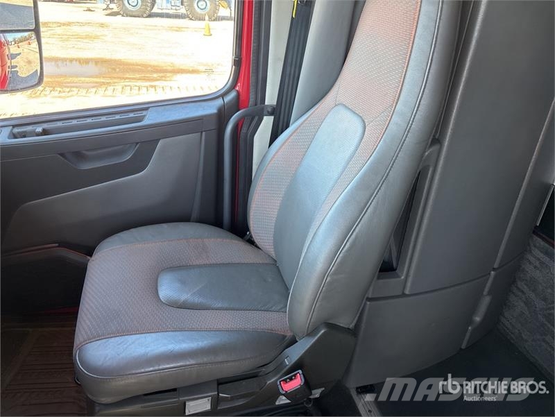 Volvo VNL Vlačilci
