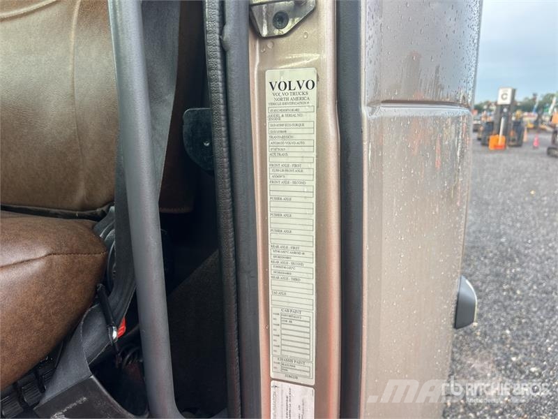 Volvo VNL Vlačilci
