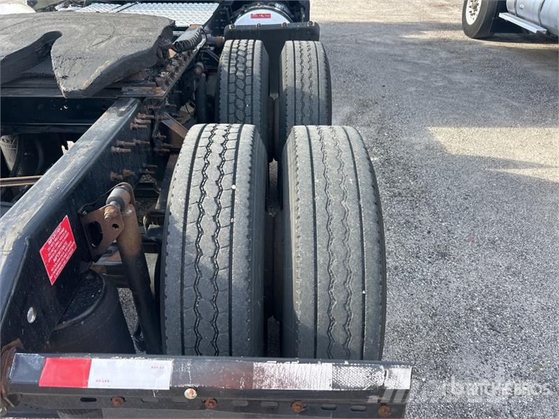 Volvo VNL Nyergesvontatók