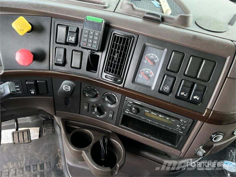 Volvo VNL Vlačilci
