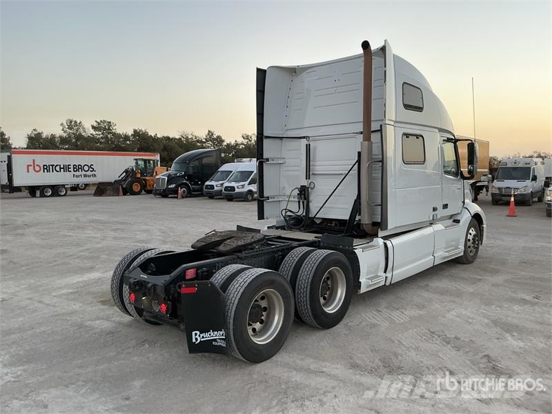 Volvo VNL Cavalos mecânicos
