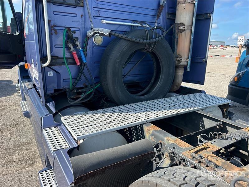 Volvo VNL Sattelzugmaschinen