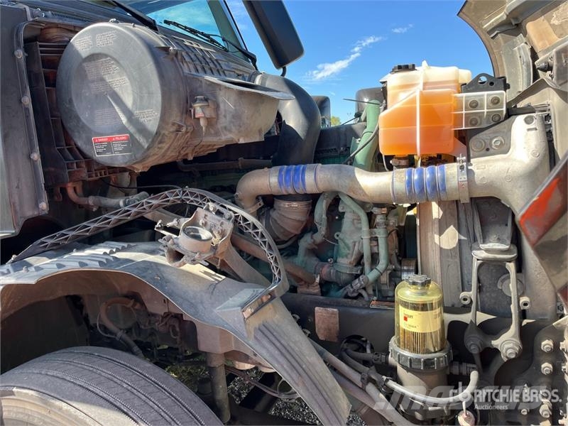 Volvo VNL 牵引车