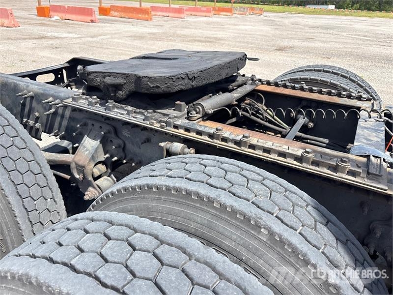 Volvo VNL Cabezas tractoras