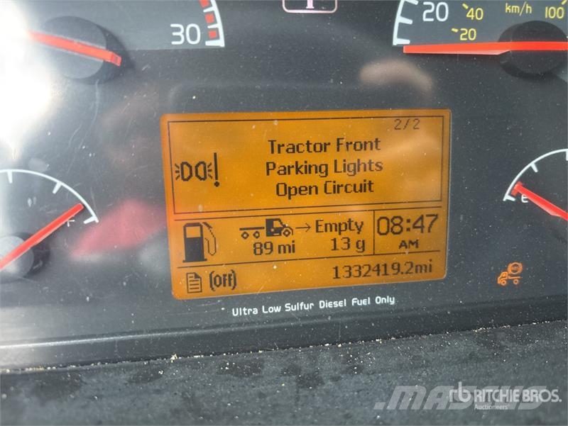 Volvo VNL Vetopöytäautot