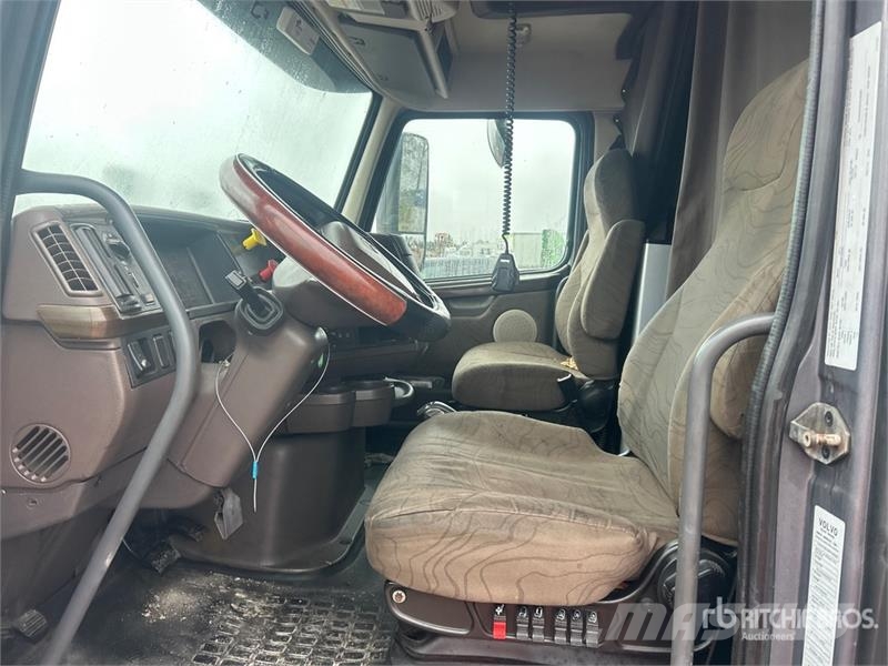 Volvo VNL Vlačilci