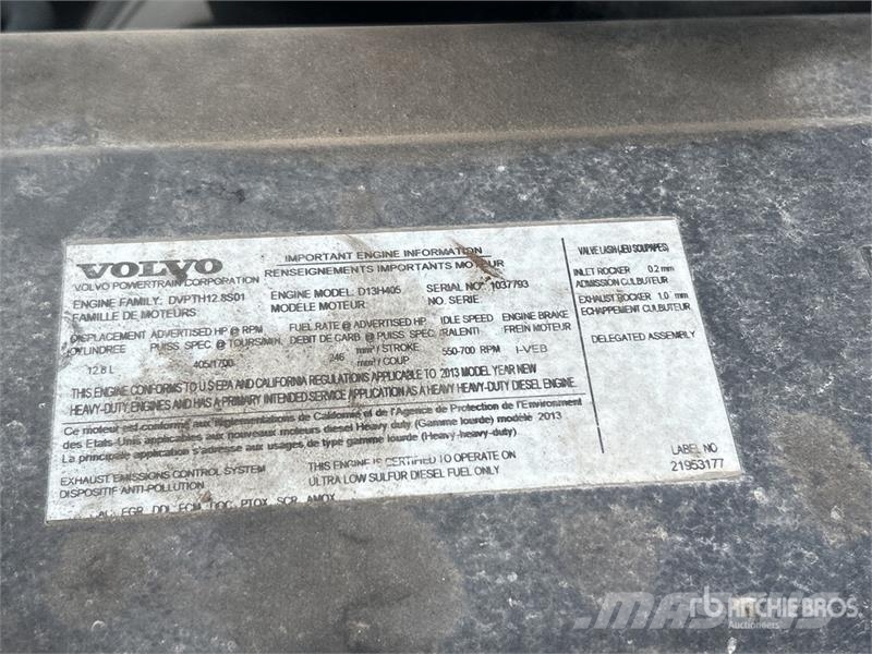 Volvo VNL 中古トラクターヘッド | トレーラーヘッド