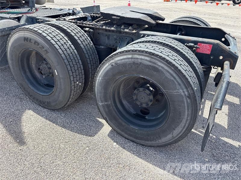 Volvo VNL Cabezas tractoras