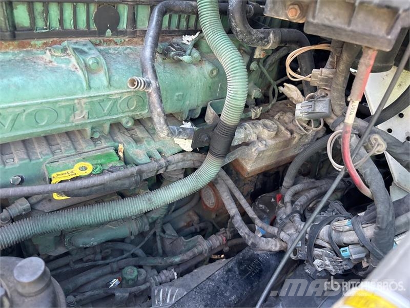 Volvo VNL Tegljači