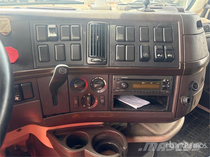 Volvo VNL Vlačilci