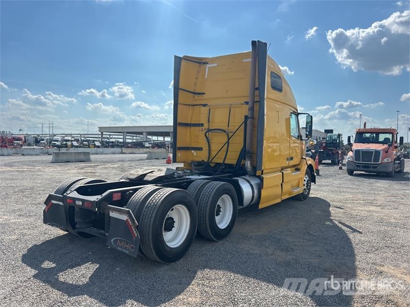 Volvo VNL Trekkers