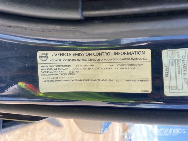 Volvo VNL Vetopöytäautot
