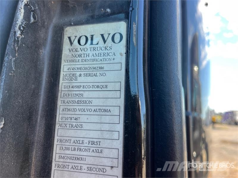 Volvo VNL 牵引车