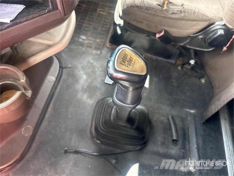 Volvo VNL Vlačilci