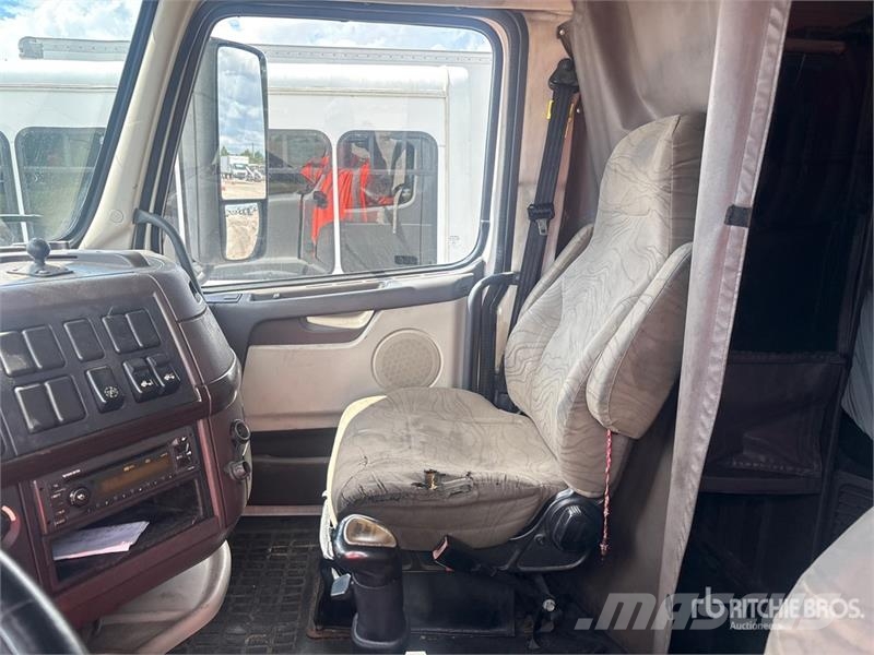 Volvo VNL Vlačilci