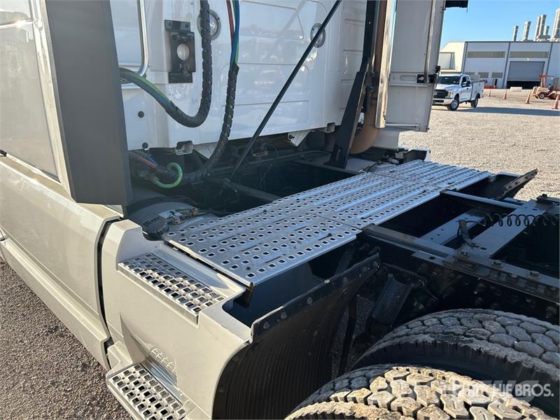 Volvo VNL Sattelzugmaschinen