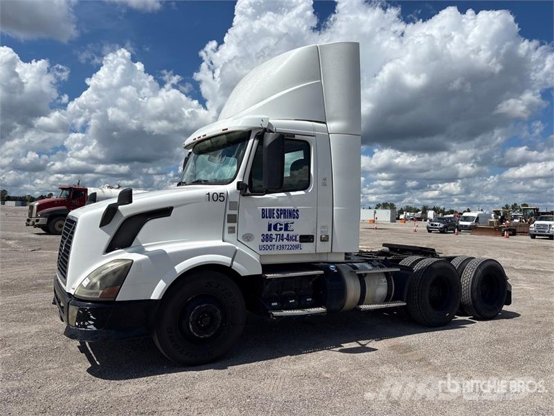 Volvo VNL Cabezas tractoras