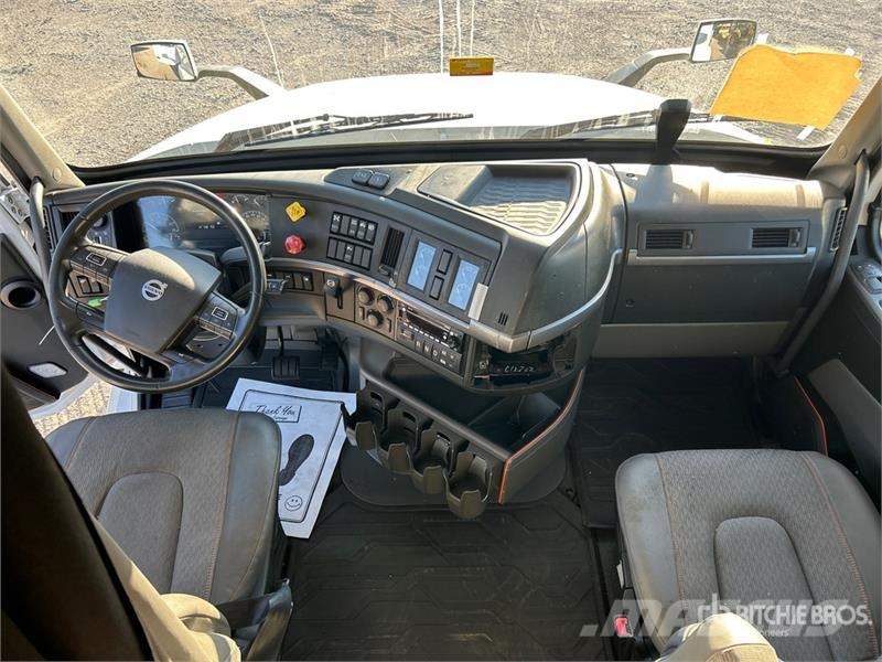Volvo VNL Sattelzugmaschinen