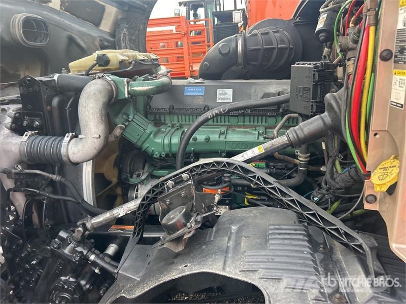 Volvo VNL Vlačilci