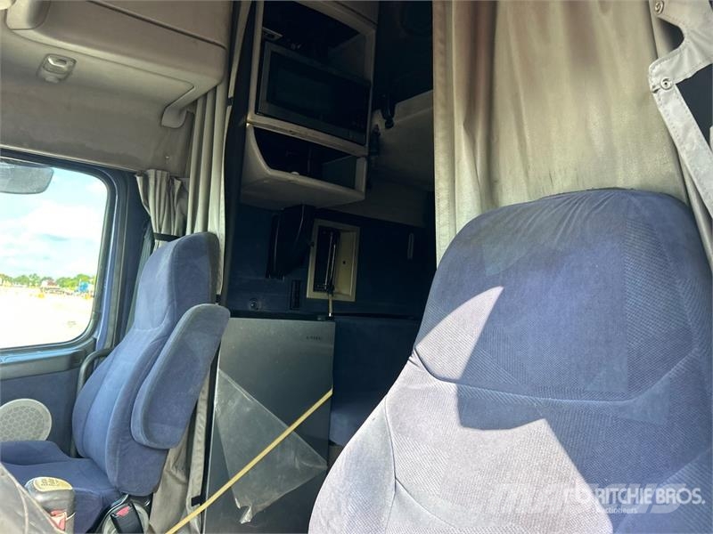 Volvo VNL Sattelzugmaschinen