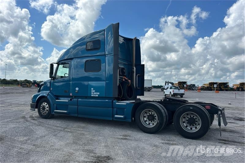 Volvo VNL Traktorske jedinice