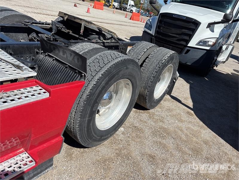 Volvo VNL Vlačilci