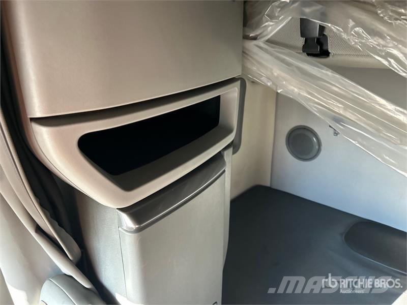 Volvo VNL Sattelzugmaschinen