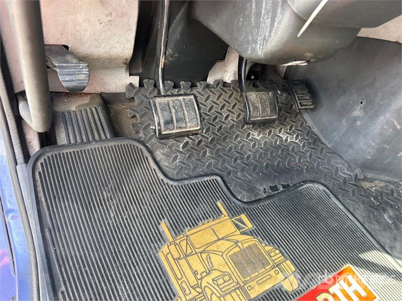 Volvo VNL Sattelzugmaschinen