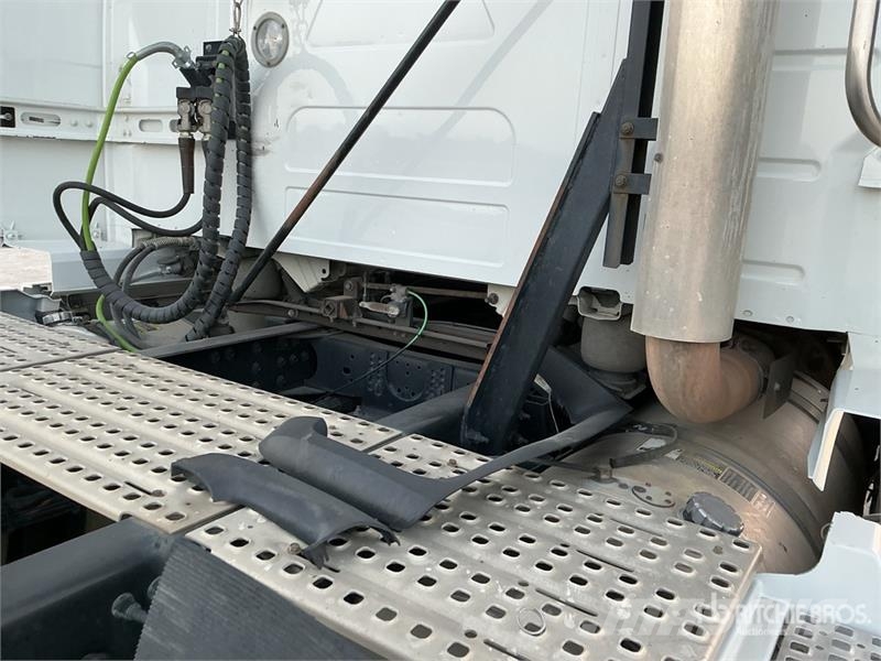 Volvo VNL Cavalos mecânicos